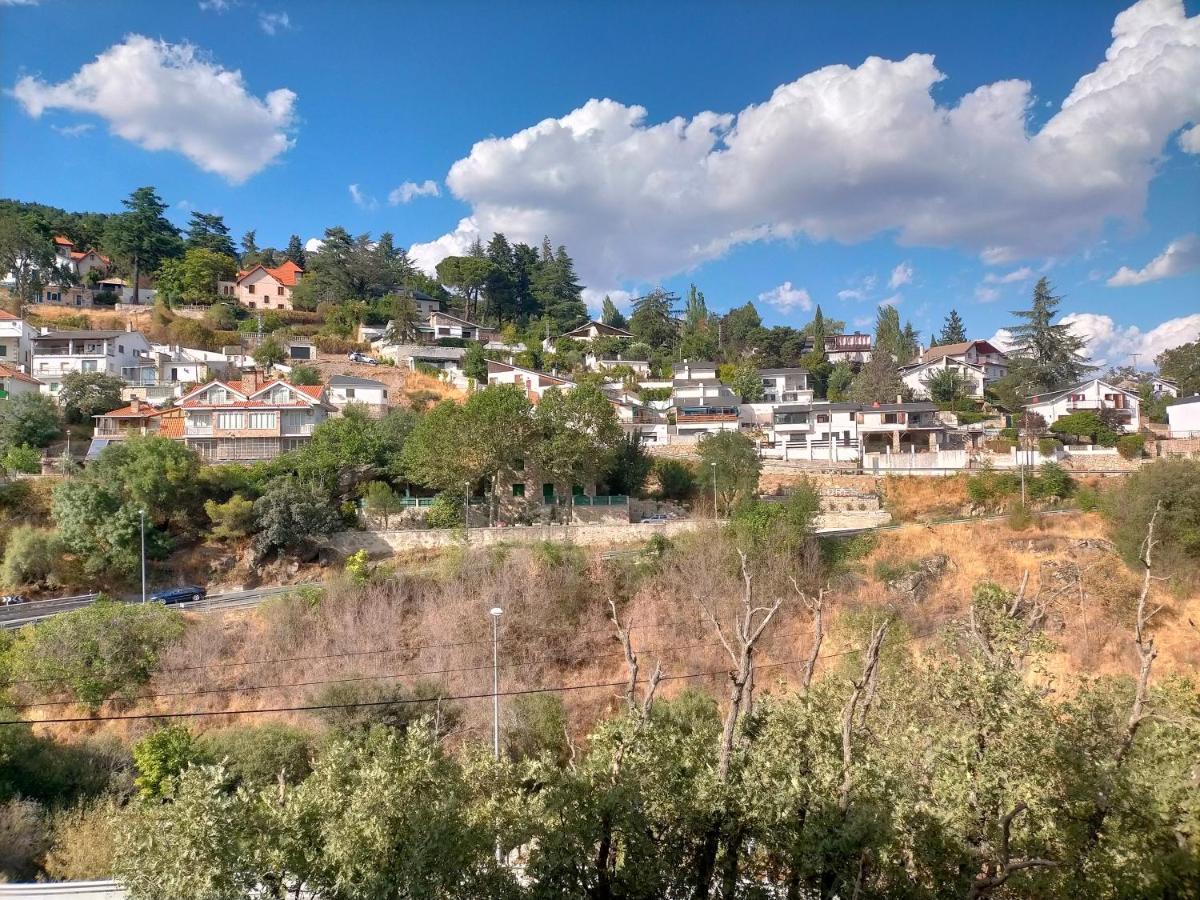 Apartamento Rural Miraflores de la Sierra Kültér fotó